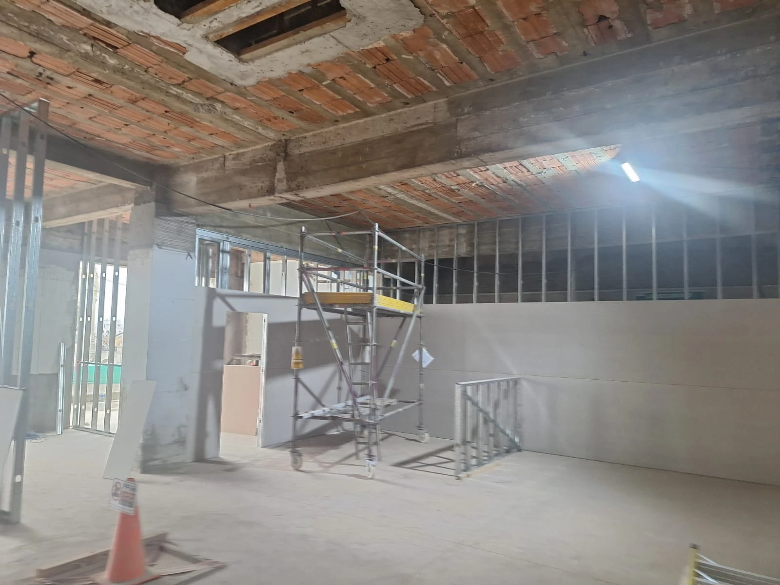 Ejecución de Trabajo en Drywall, Nuevo Edificio Bicameral — miniatura 2